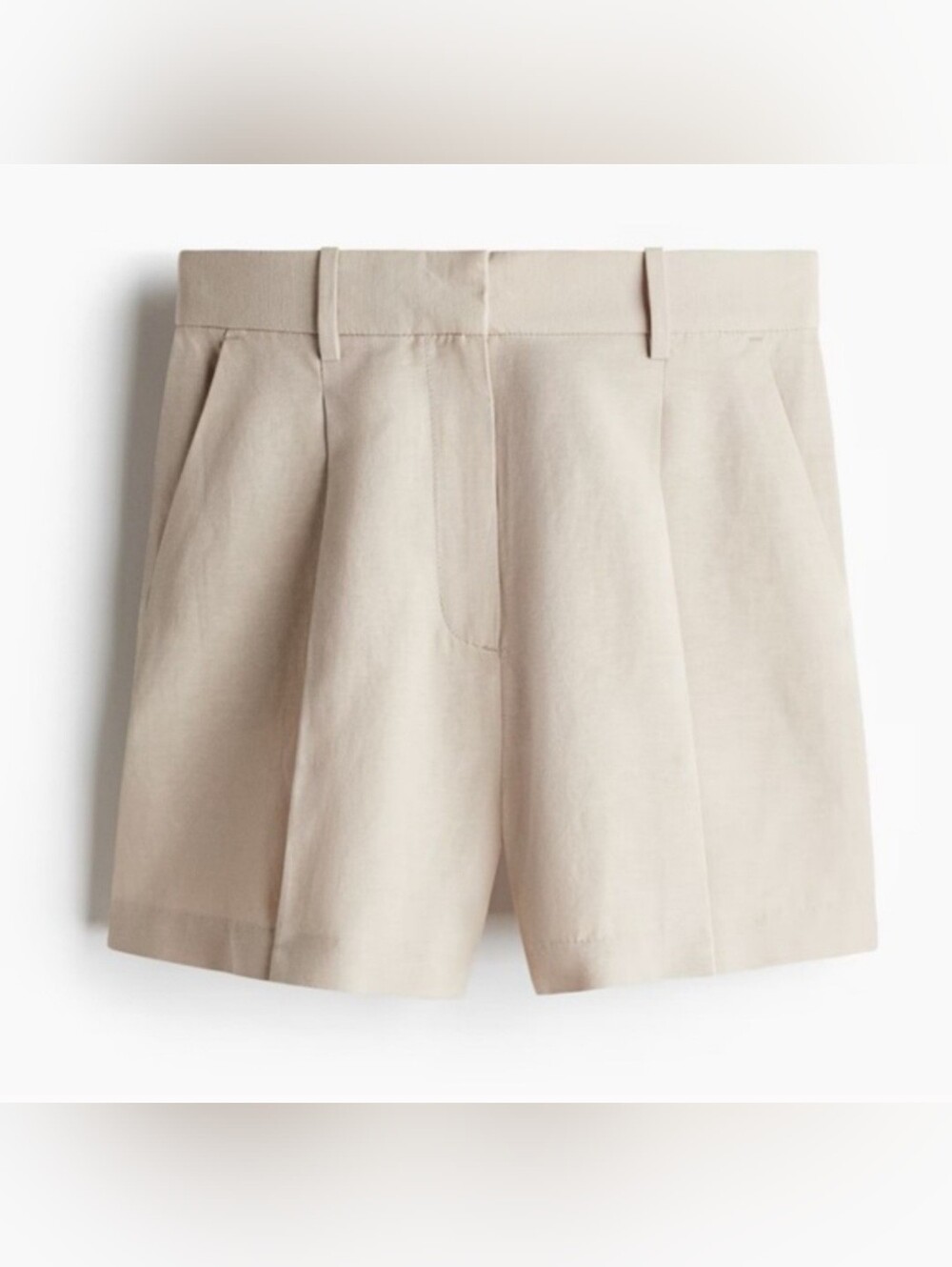 H&M Tan Linen Blend High-Waist Pleated Women's Shorts Size 8!